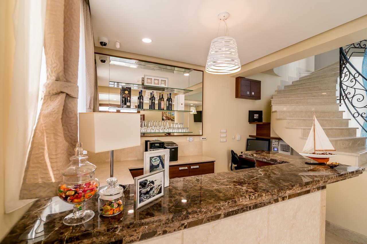 Hedera Residences - Kumbor แฮร์เซ็ก-โนวี ภายนอก รูปภาพ