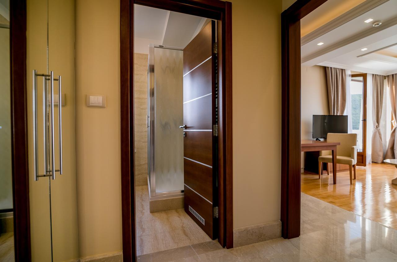 Hedera Residences - Kumbor แฮร์เซ็ก-โนวี ภายนอก รูปภาพ
