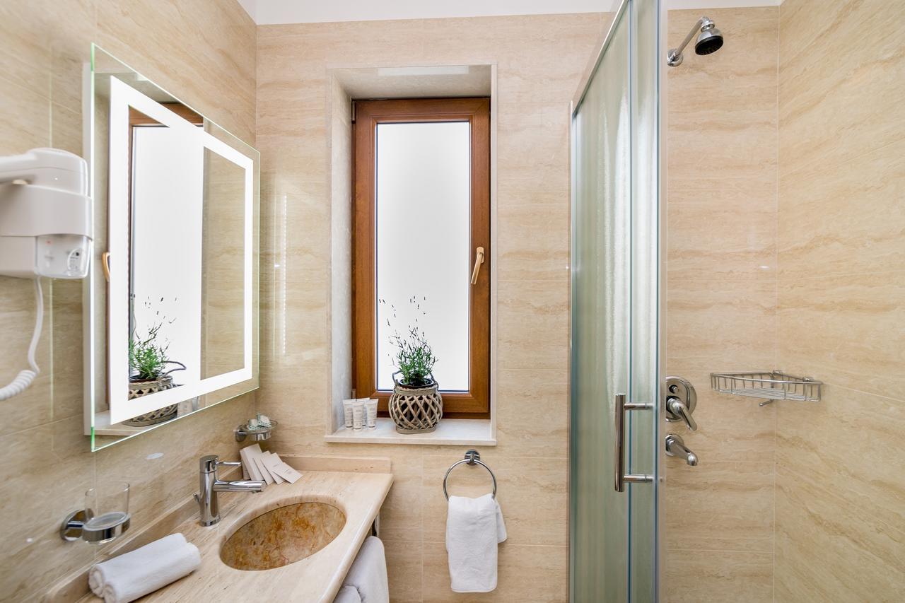 Hedera Residences - Kumbor แฮร์เซ็ก-โนวี ภายนอก รูปภาพ